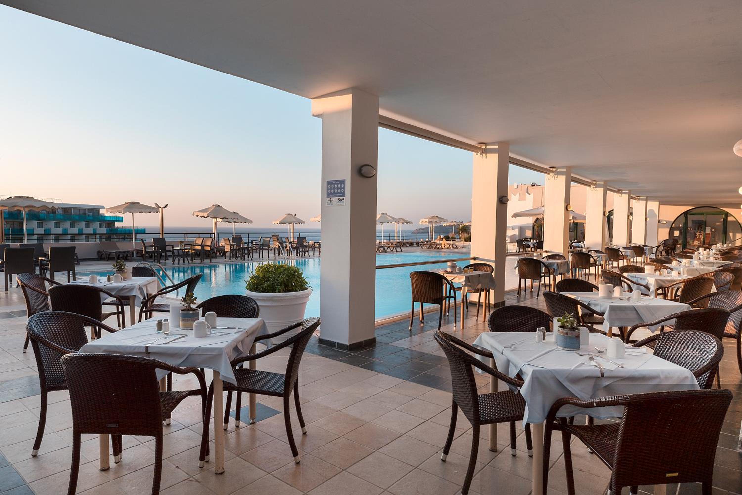 CALYPSO PALACE HOTEL 38/54