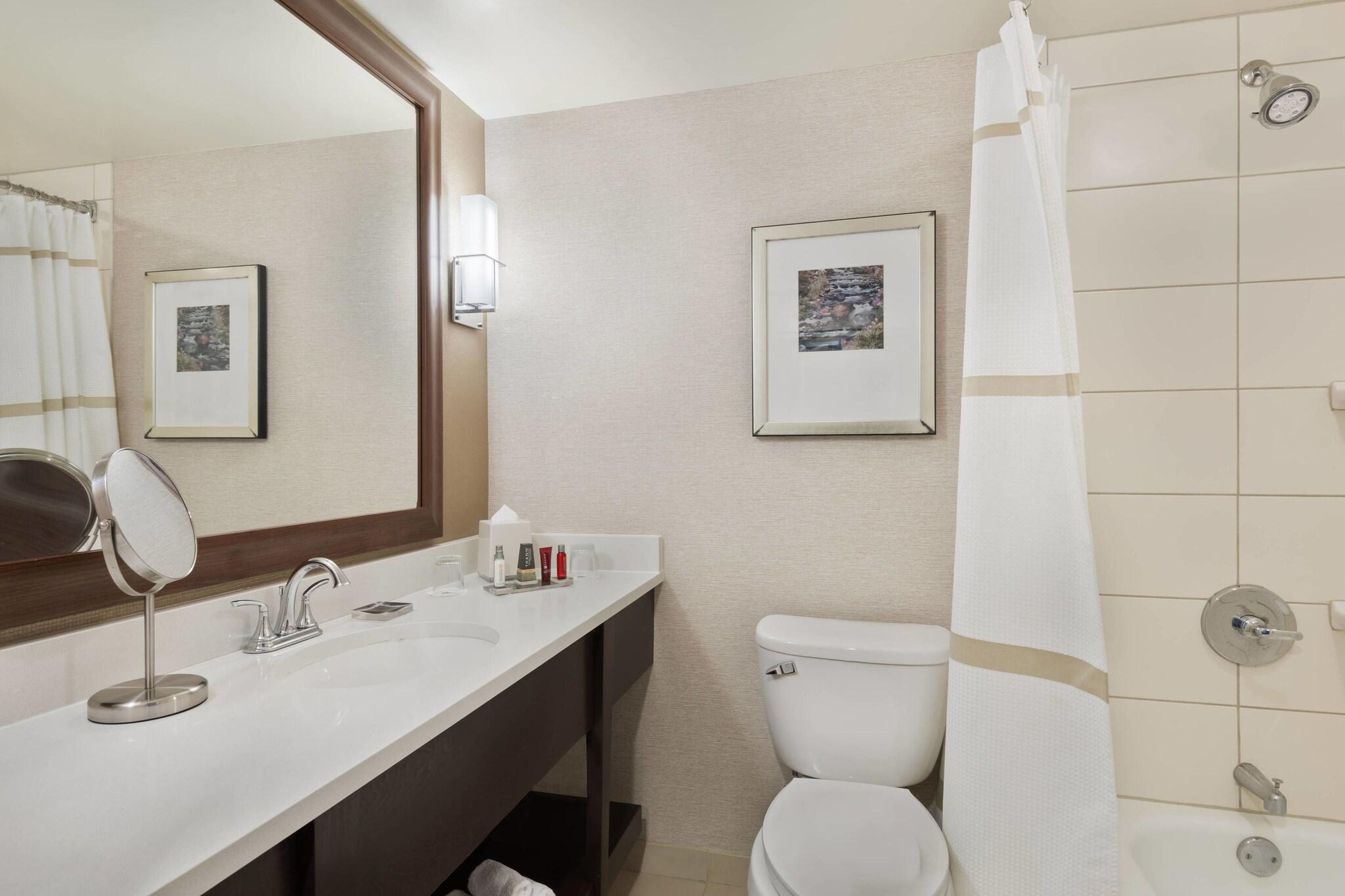 غرفة بسريرين مزدوجين، Chicago Marriott Northwest 5/5