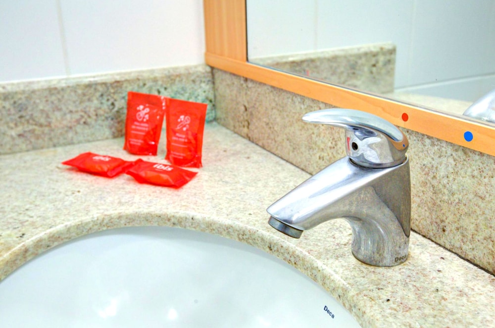 Ibis Vitoria Praia De Camburi 24/48