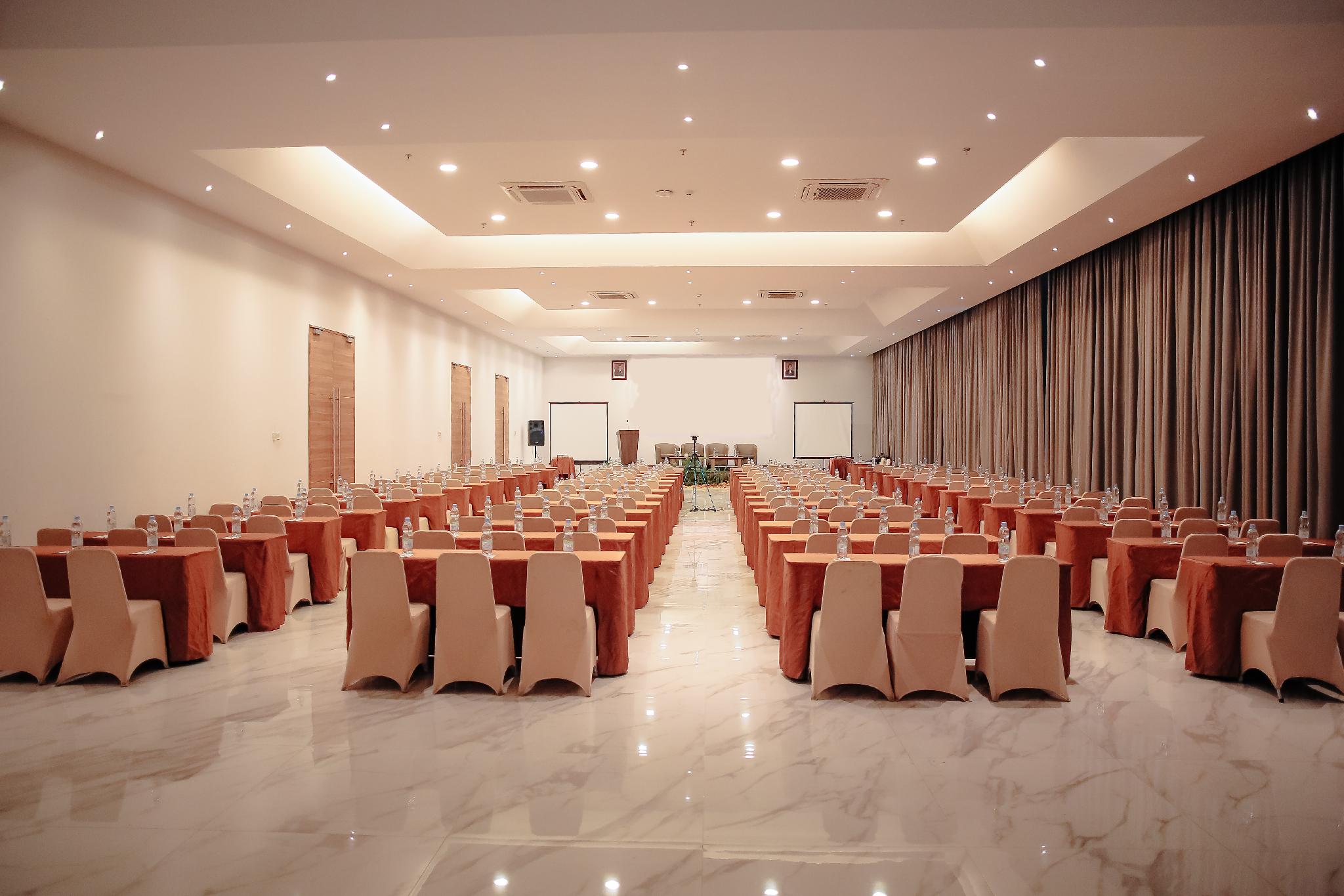 Travel Hub Hotel Kualanamu 22/25
