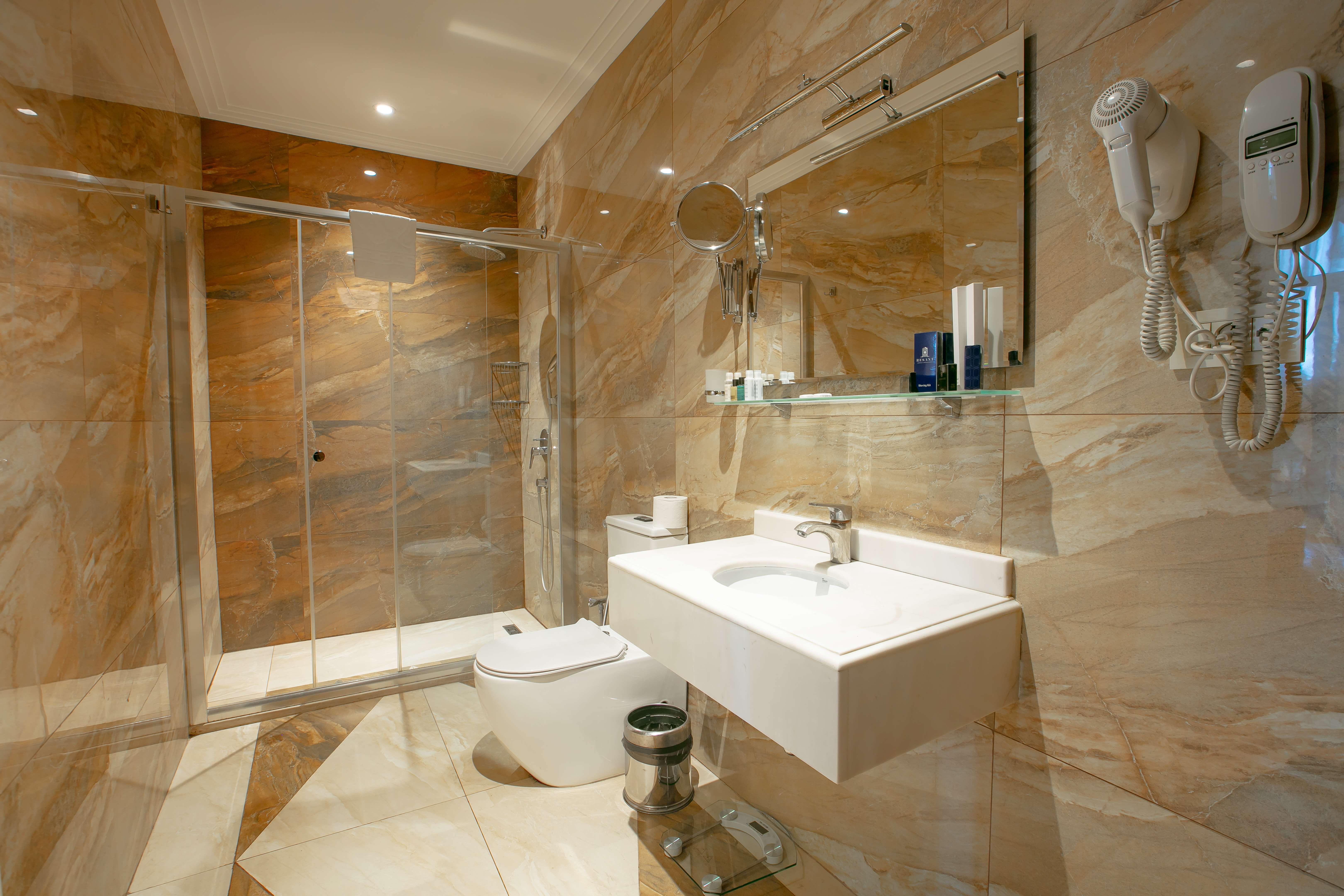 Superior Double or Twin Room, Promenade Hotel 5/5