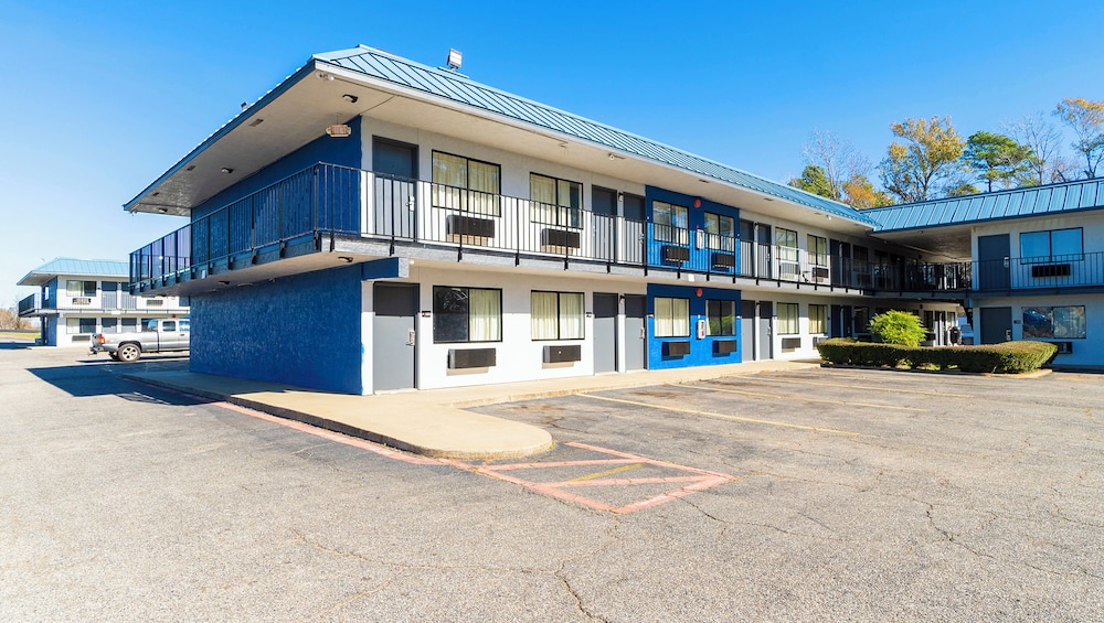 Xpress Inn & Extended Stay Marshall TX Near I-20 & Hwy 59 11/51