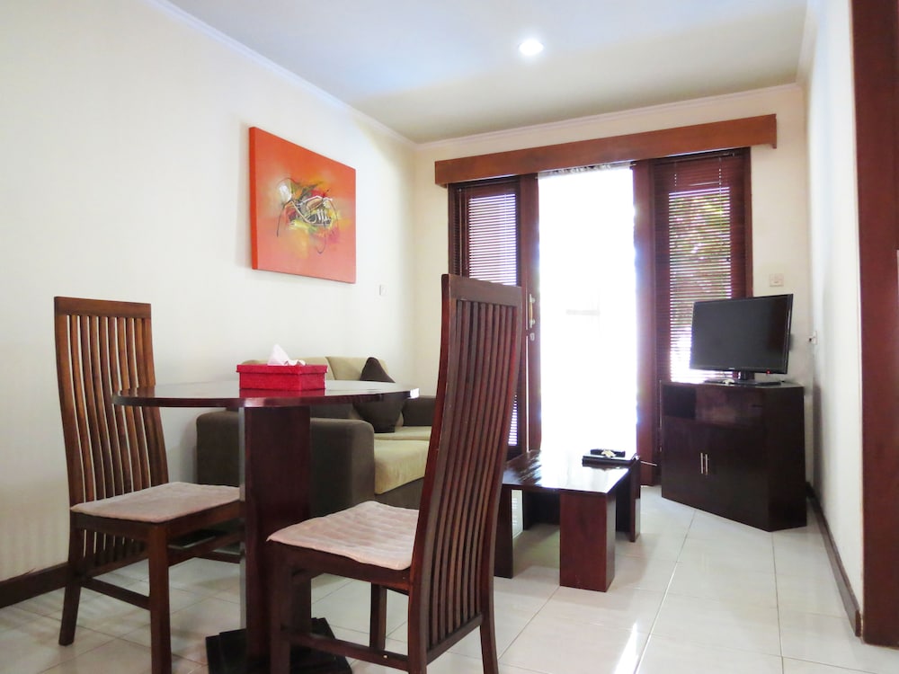 Sekuta Condo Suites 42/60