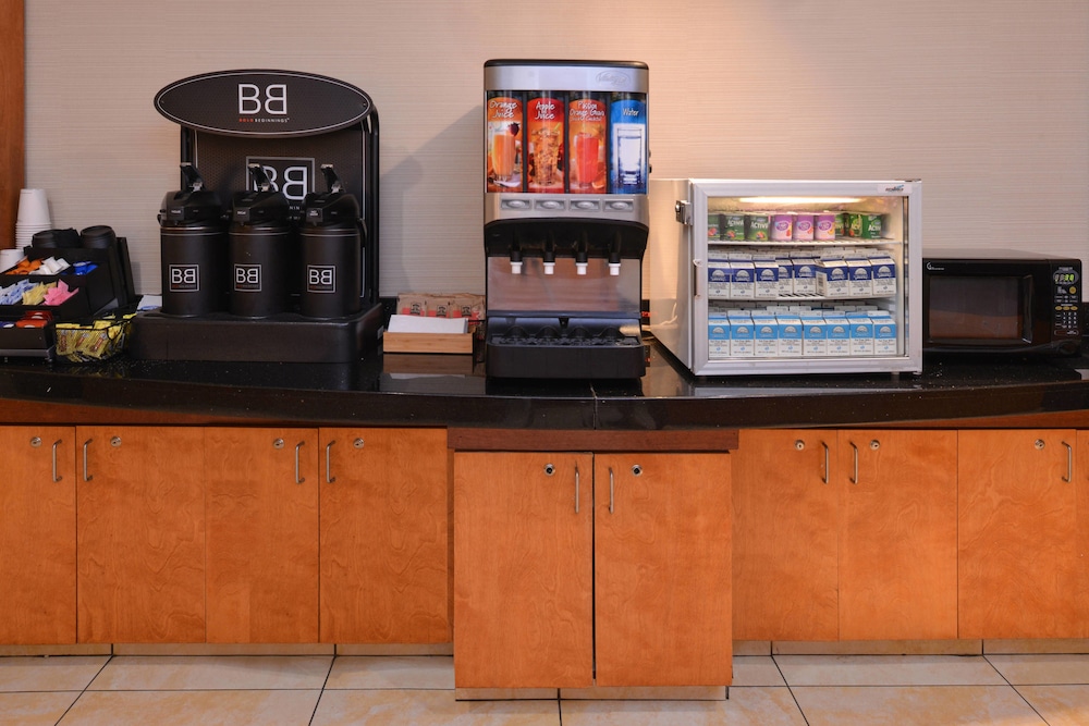 Fairfield Inn And Suites By Marriott Ft Pierce 9/50