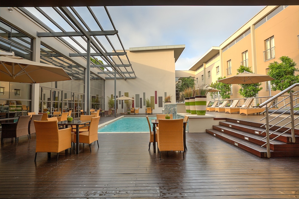 City Lodge Hotel at OR Tambo International Airport 38/48