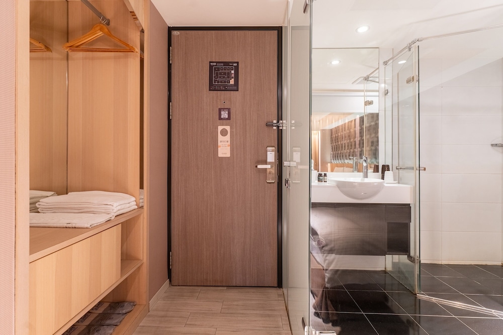 Guide Hotel Taipei Fuxing N. 45/71