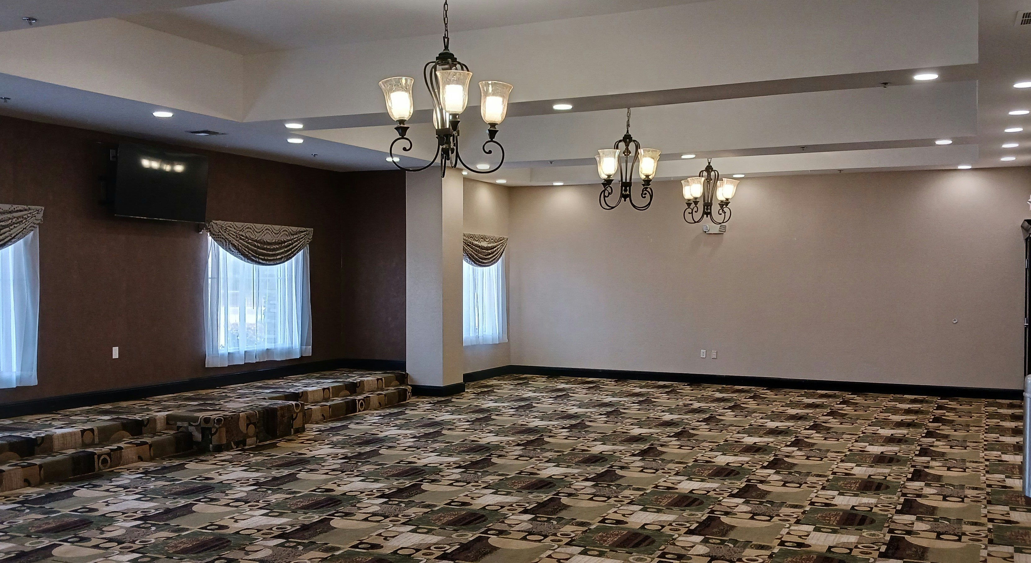 Red Roof Inn and Suites Longview 24/26