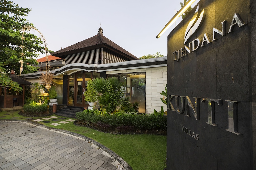 LA BEAU KUNTI VILLA 29/33