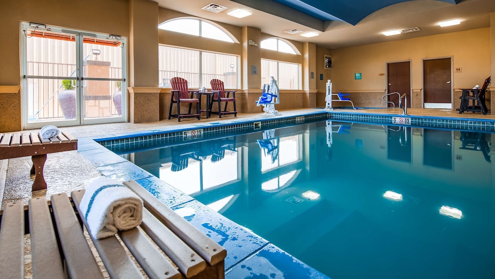 Best Western Plus JFK Inn & Suites 5/49