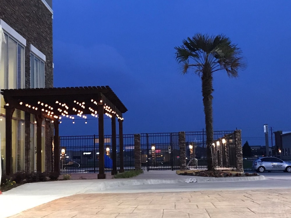 Hyatt Place Dallas/The Colony 57/61