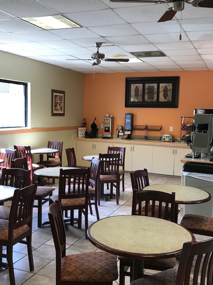 Howard Johnson St Augustine I 95 33/37