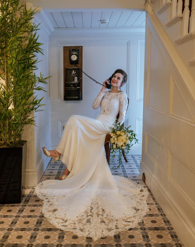 Avalon House Hotel 4/29