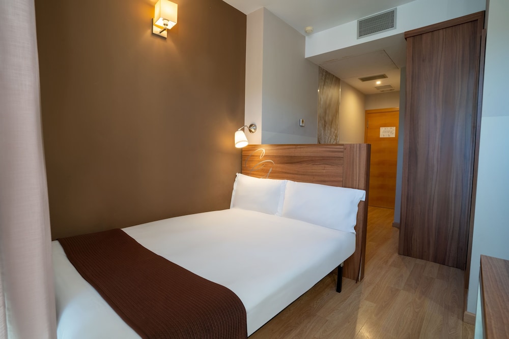 Economy, Single, Double Bed
