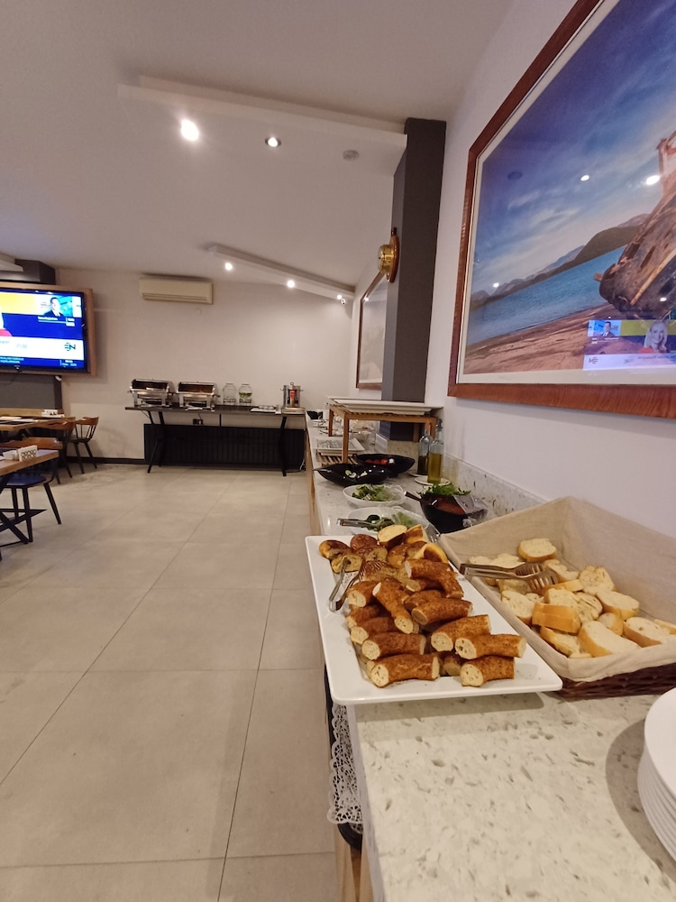 Del Puerto Hotel Aliaga 25/37