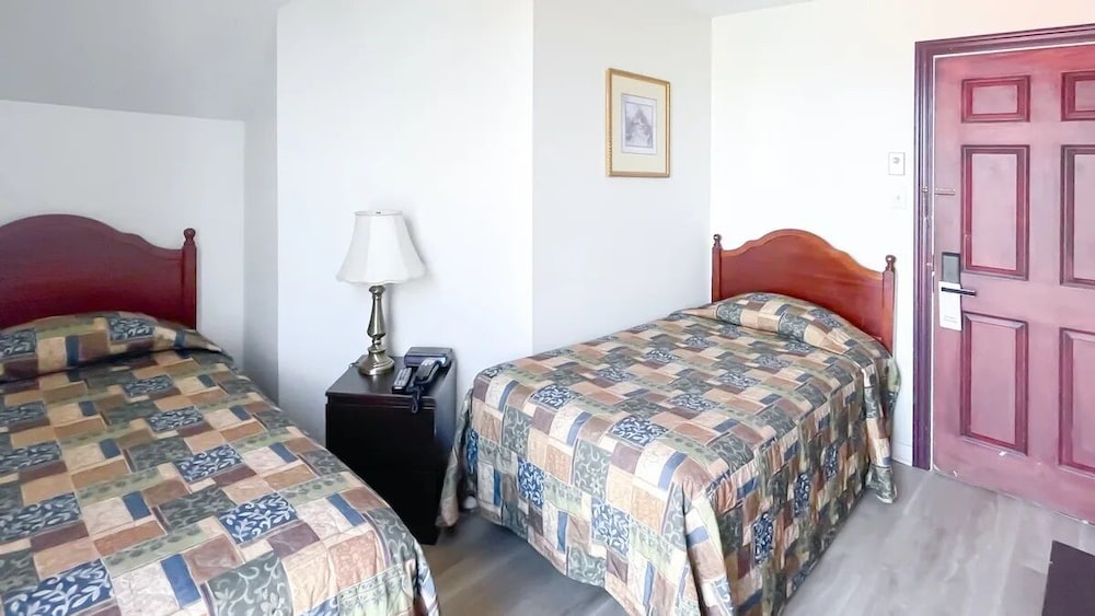 Commons Inn 20/46