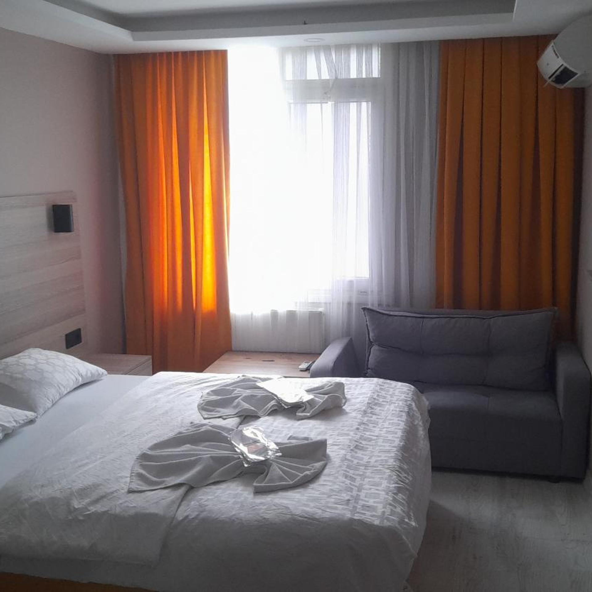 Moon Suit Otel 13/37