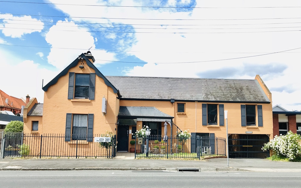 The Mews Motel 2/59