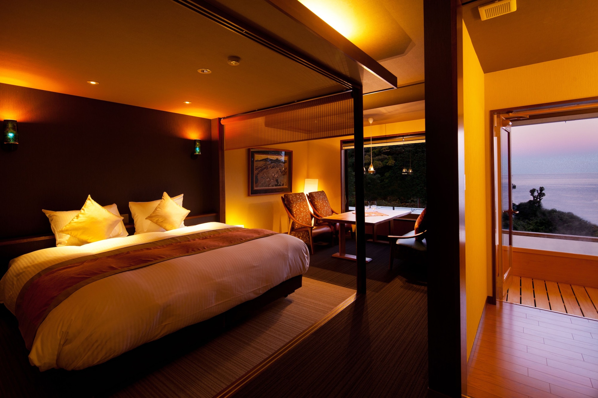 Room, King Bed, Outdoor Bath
