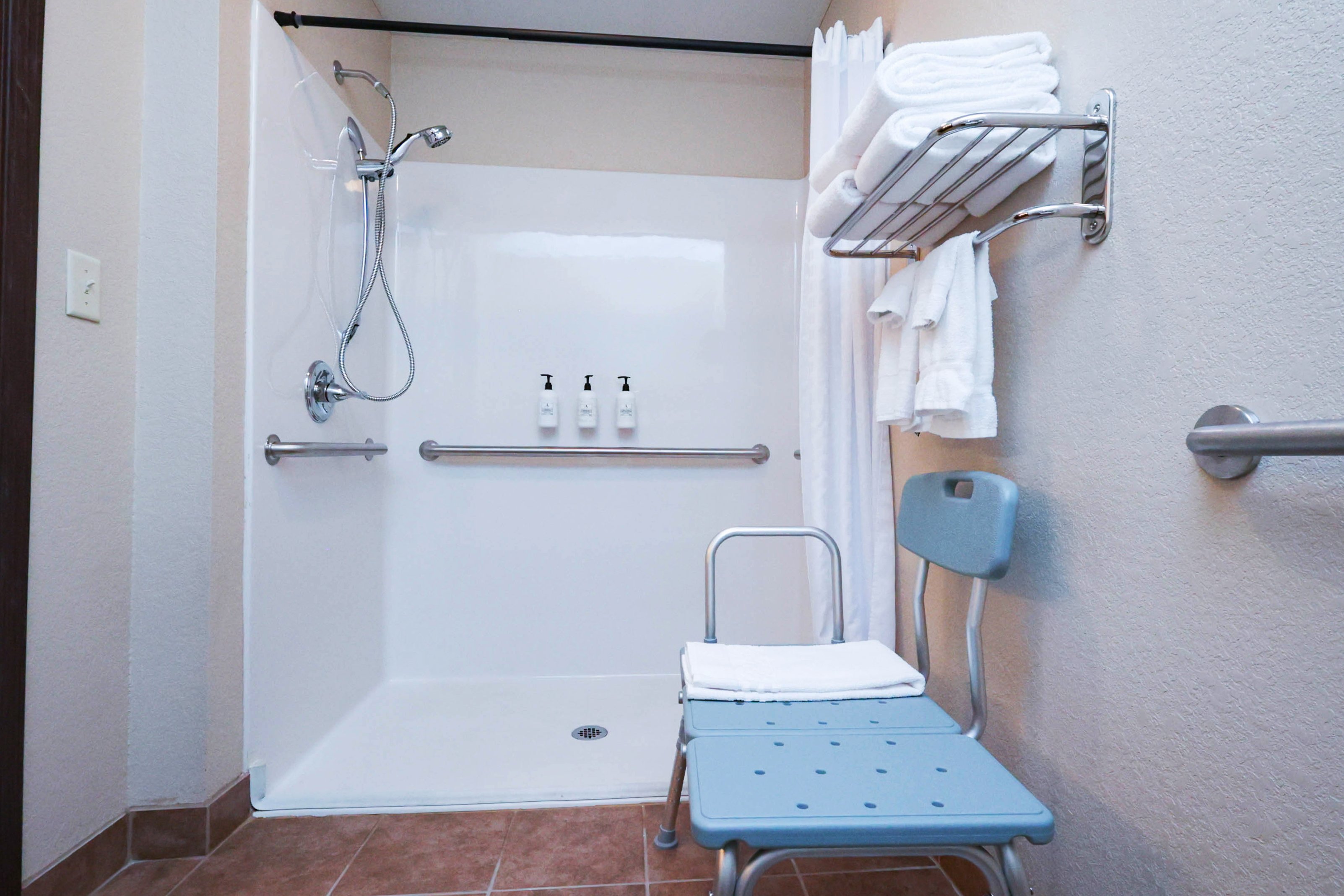 Cobblestone Inn and Suites Maryville 24/41