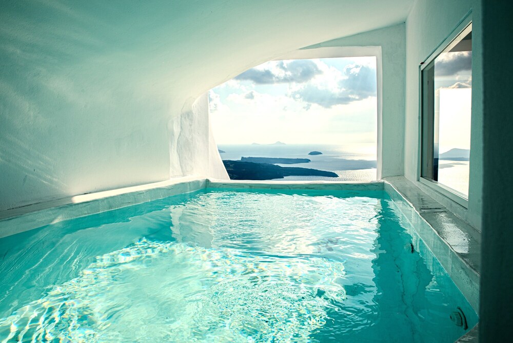 Heavens Edge Cliffside Villas & Suites 26/50