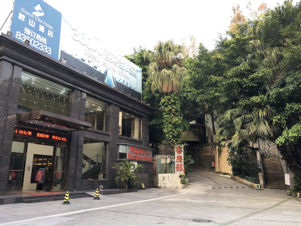 Grand Villa Hotel 2/39