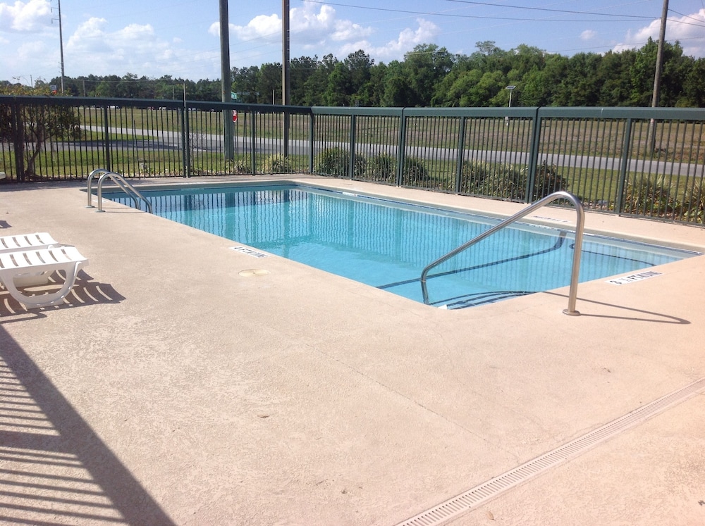 Super 8 By Wyndham Brunswick South 13/18