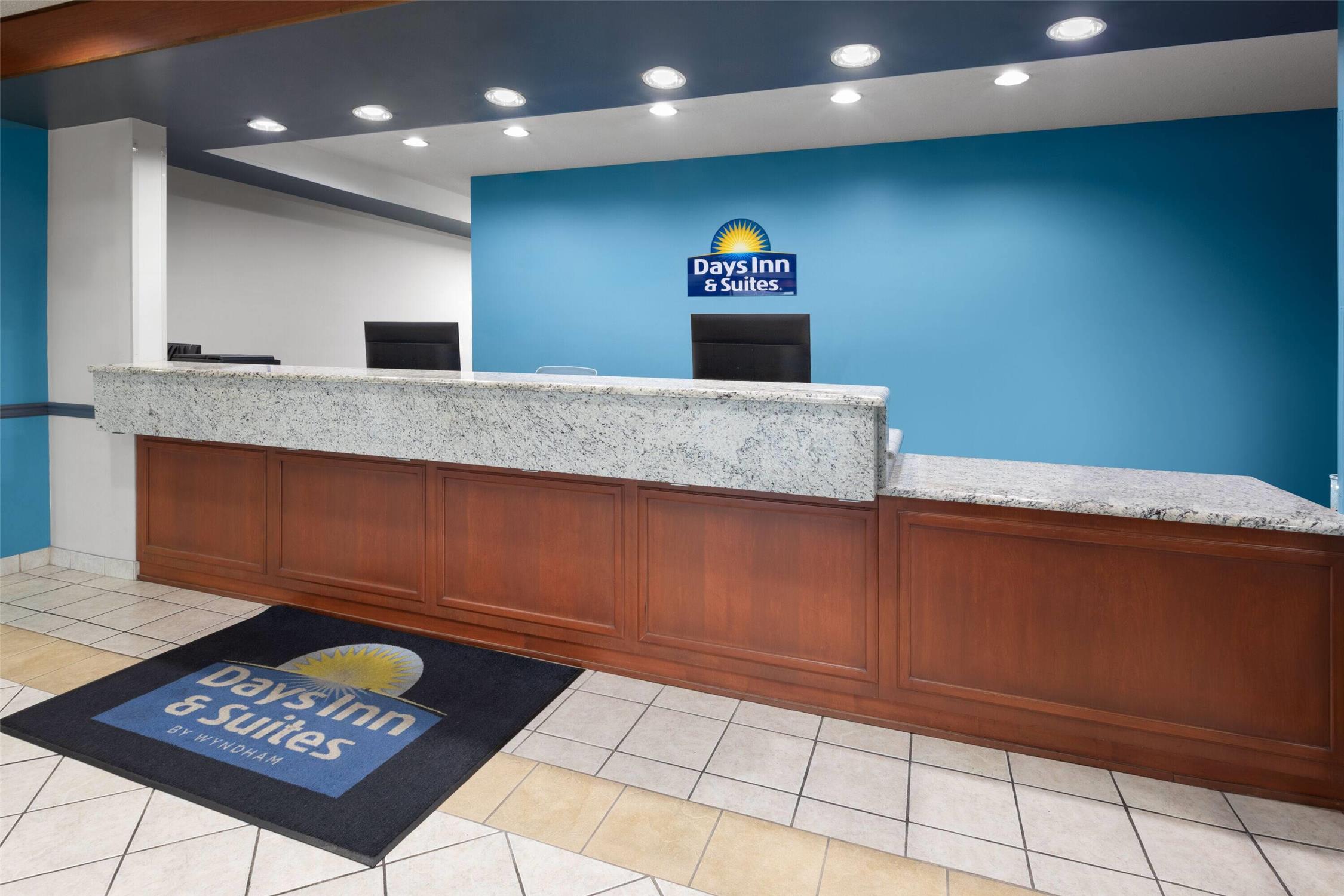 Days Inn & Suites by Wyndham Seaford 7/26