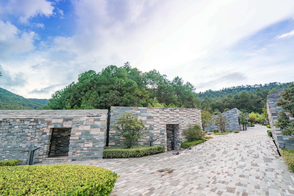 The Lost Stone Villas & Spa -In The Unbound Collection By Hyatt 64/68