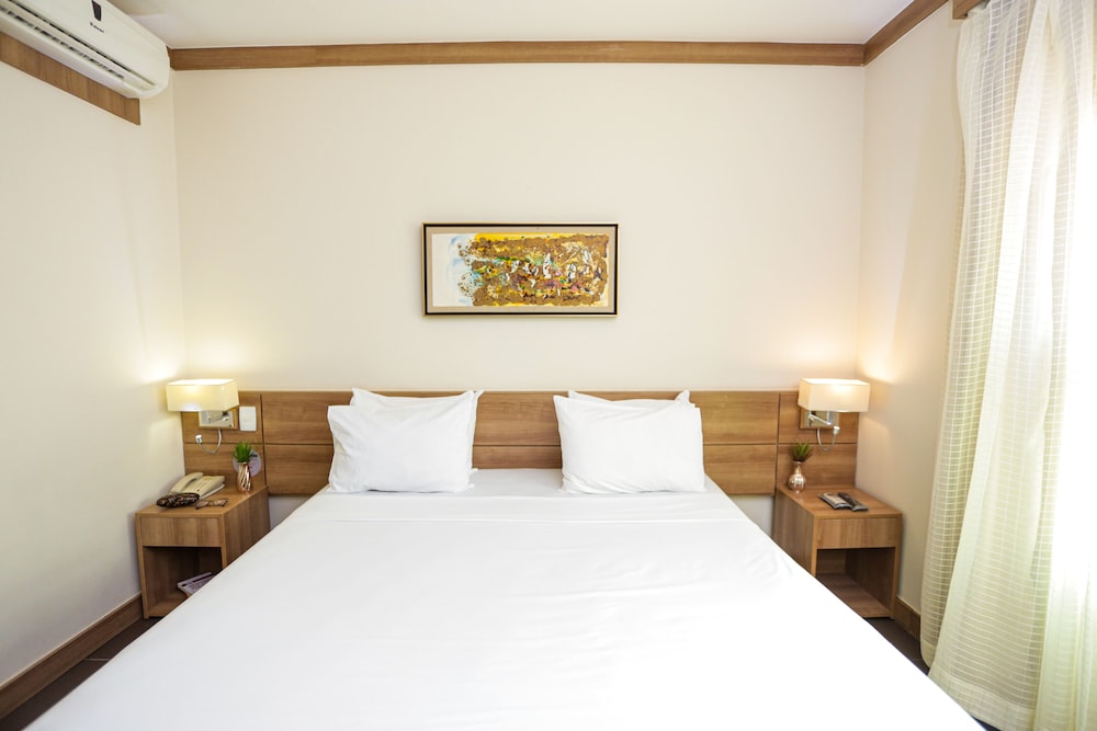 Hotel Intercity Vinhedo 23/66