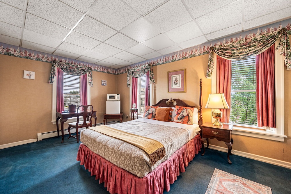 Waynebrook Inn Est 1865 32/73