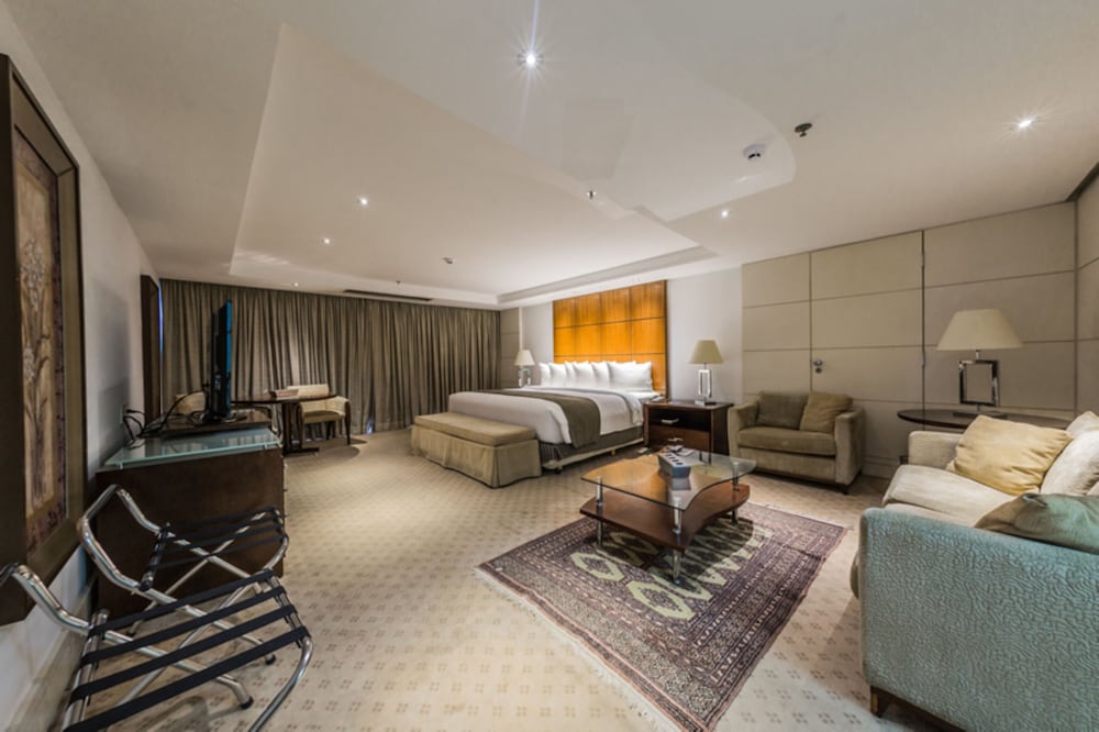 Grand Bittar 33/53