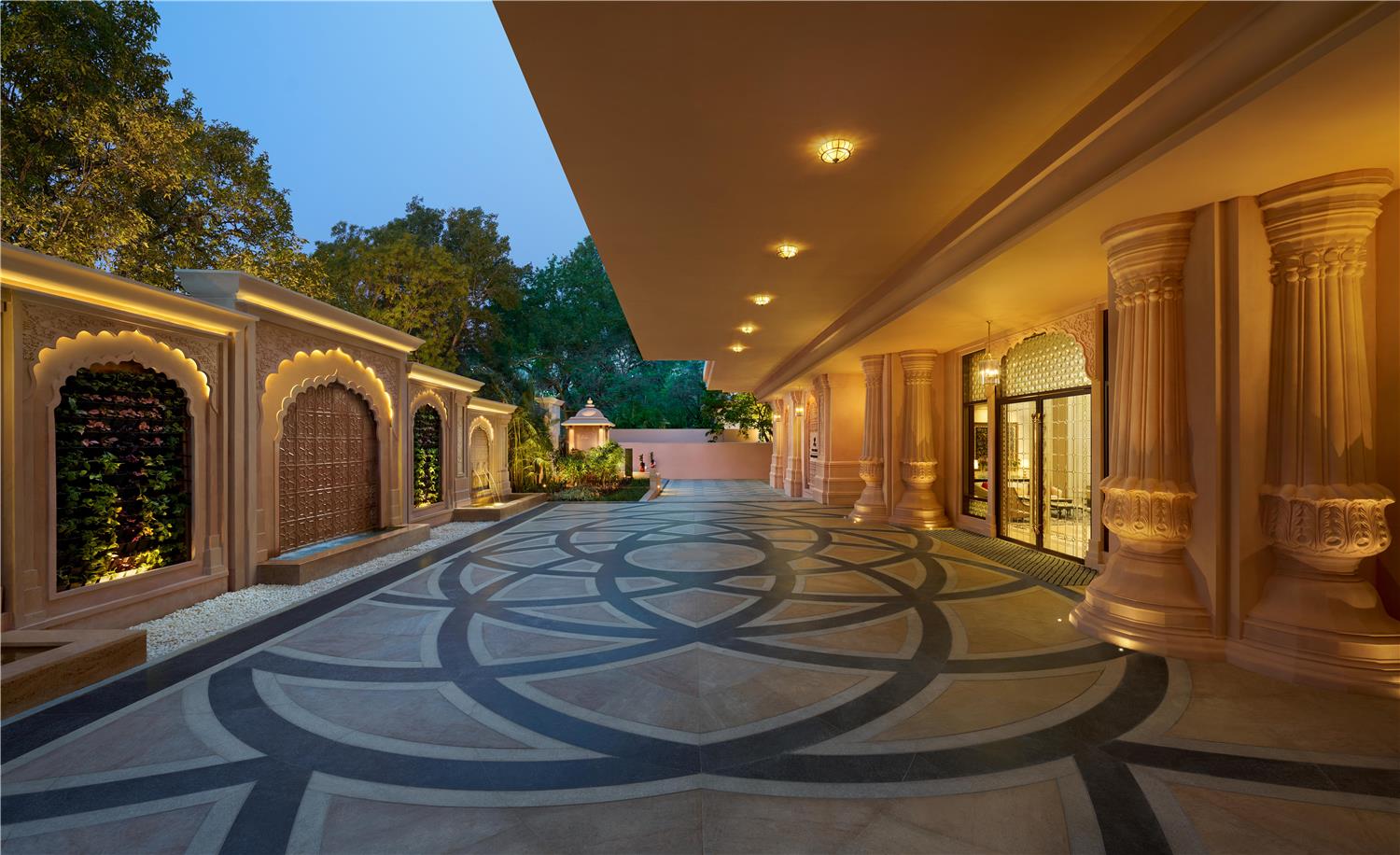 The Leela Palace Bengaluru 36/81