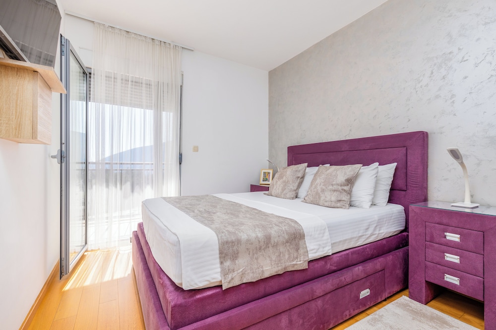 Apart Hotel Ms Katnjanin 43/75