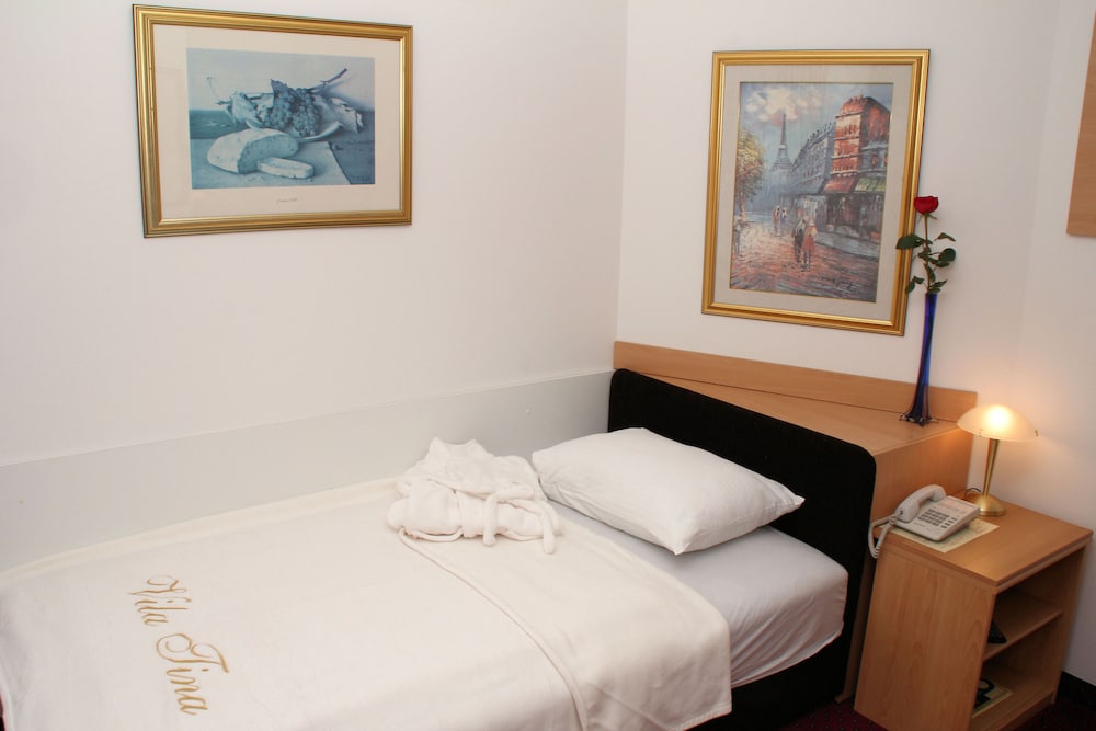 Vila Tina Hotel 6/23