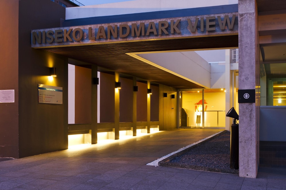 Niseko Landmark View 9/43