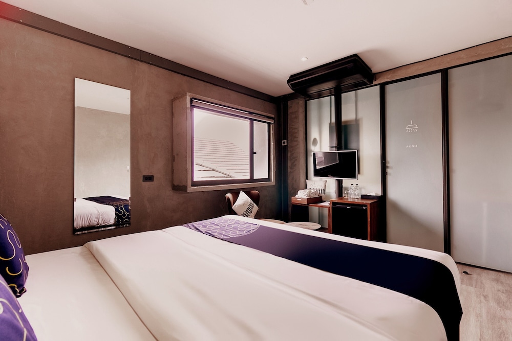 Westory - Hostel 20/70