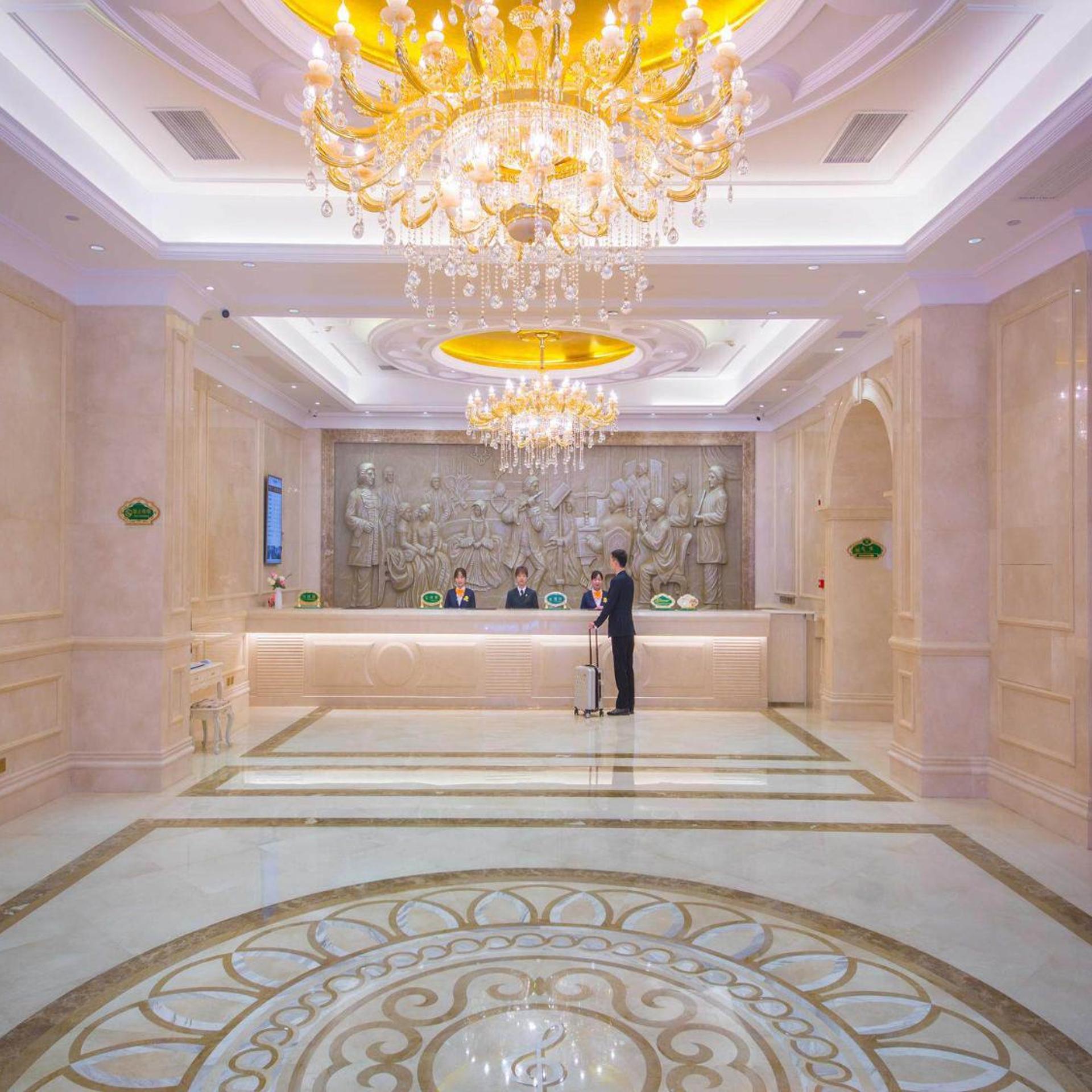 Vienna International Hotel (Yichang Sanxia Culture Tiandi) 5/37