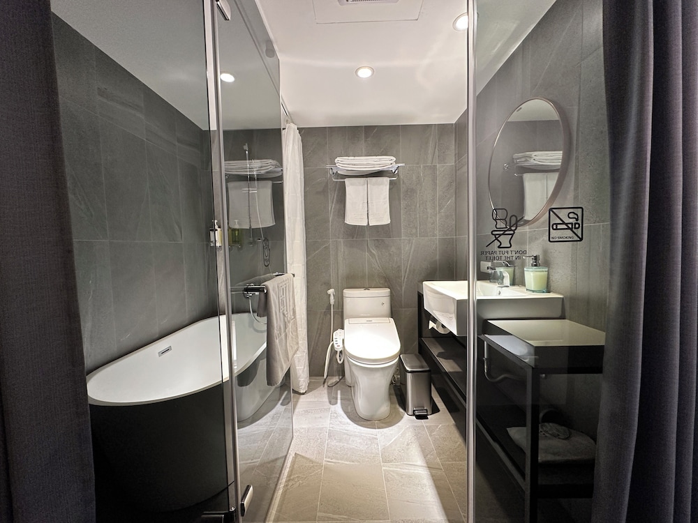 Cho Hotel 3 43/50