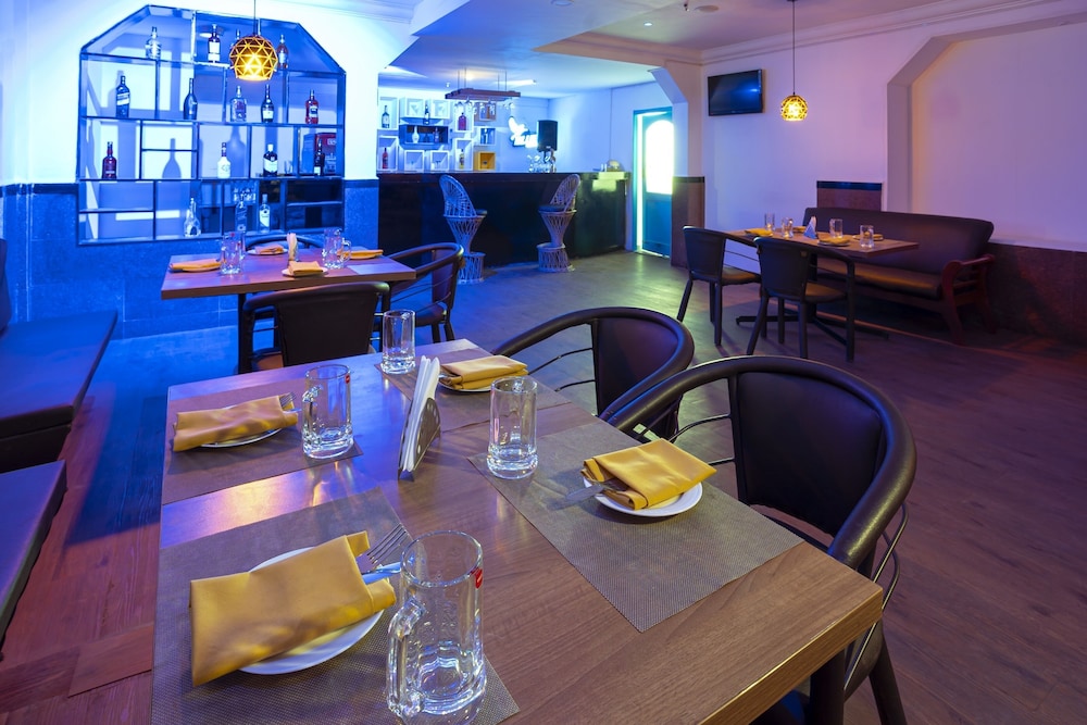 Zip by Spree Hotel Mangala International 53/70