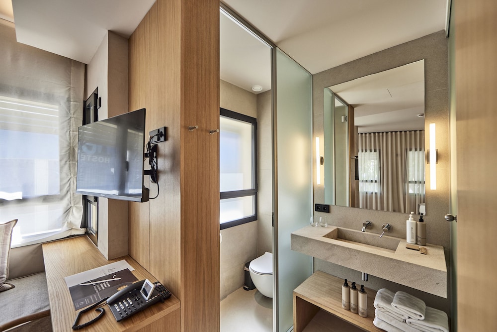 Joe S Gomila Boutique Hotel 70/72
