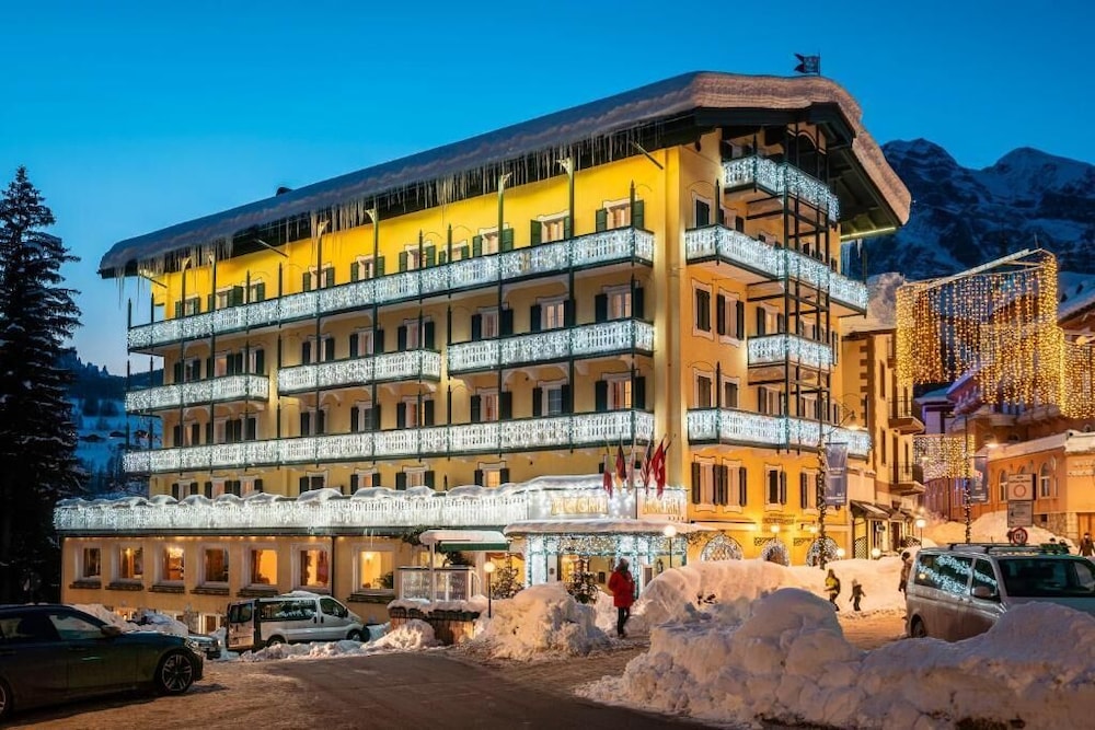 PARC HOTEL VICTORIA CORTINA 4/58