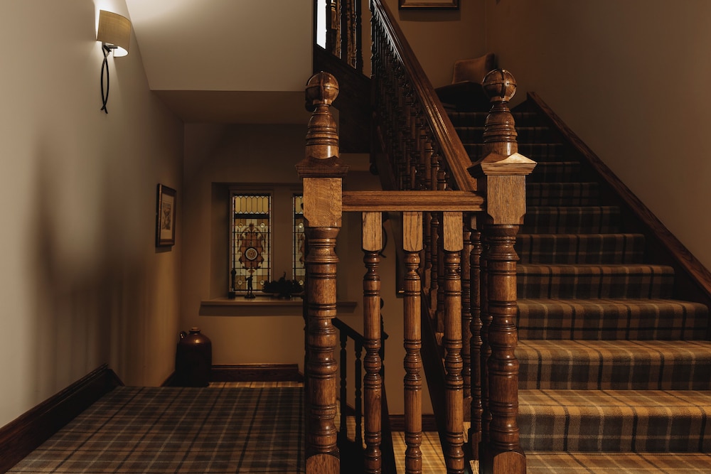 The Station Hotel 42/50