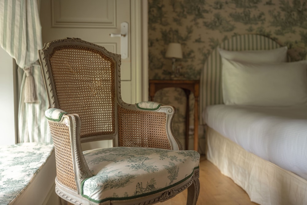 Chateau D'etoges 43/73