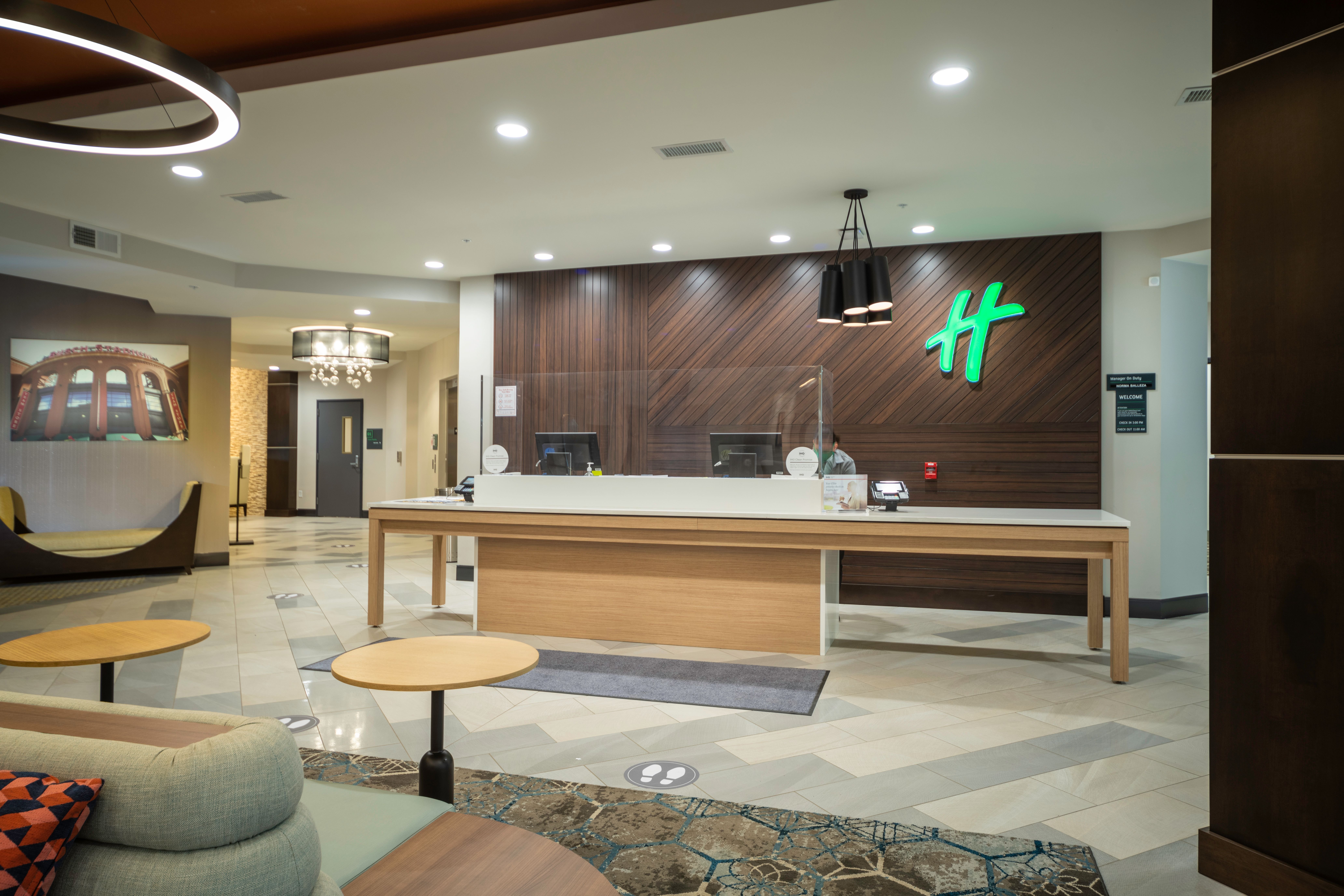 Holiday Inn St. Louis - Creve Coeur 6/45