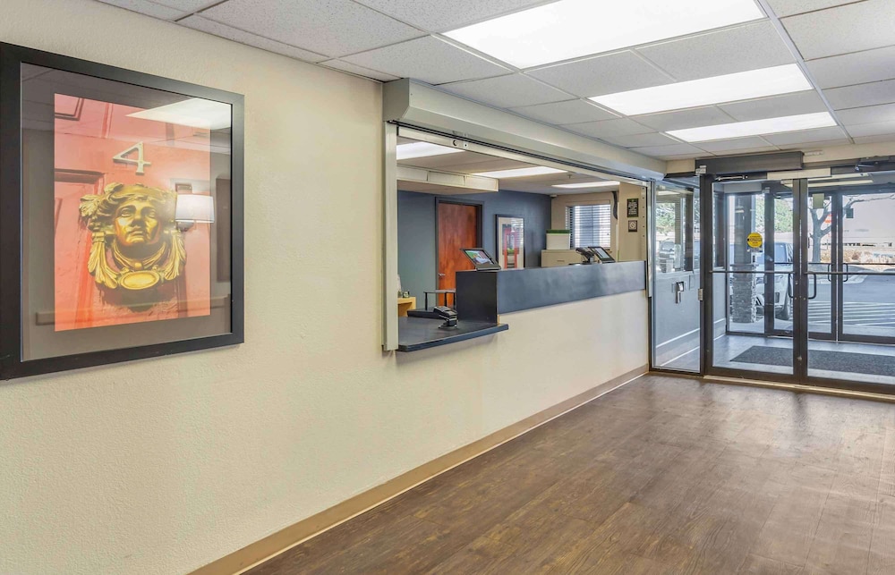 Extended Stay America - Chicago - Downers Grove 2/37