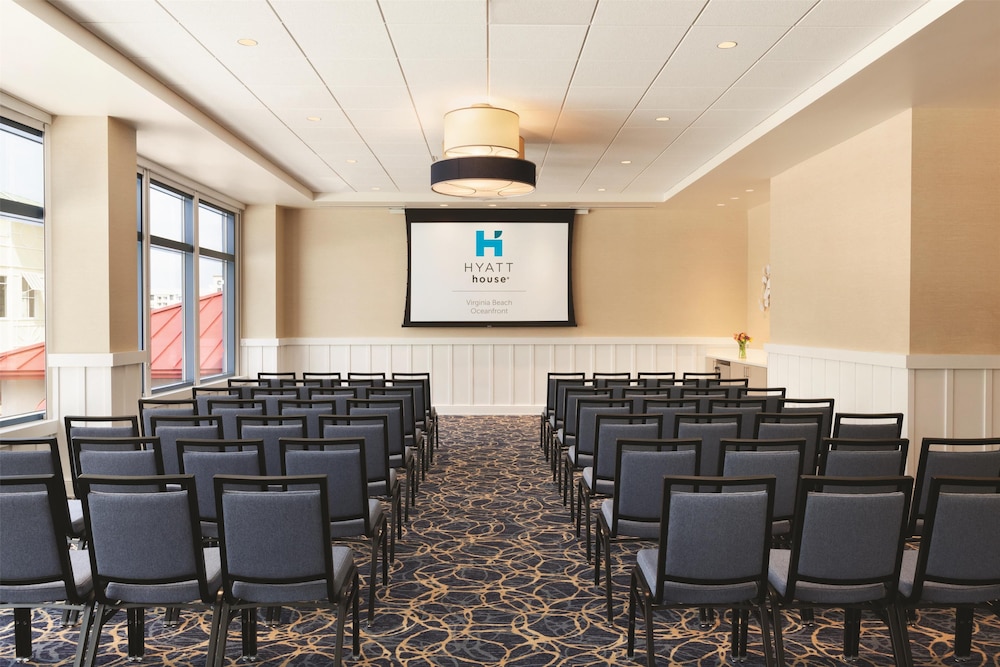 Hyatt House Virginia Beach Oceanfront 30/48