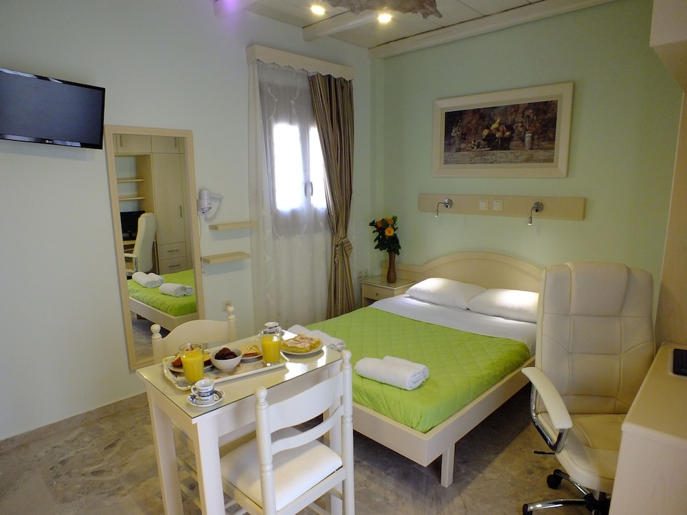 Santa Katerina Studios &amp; Apartments 13/50