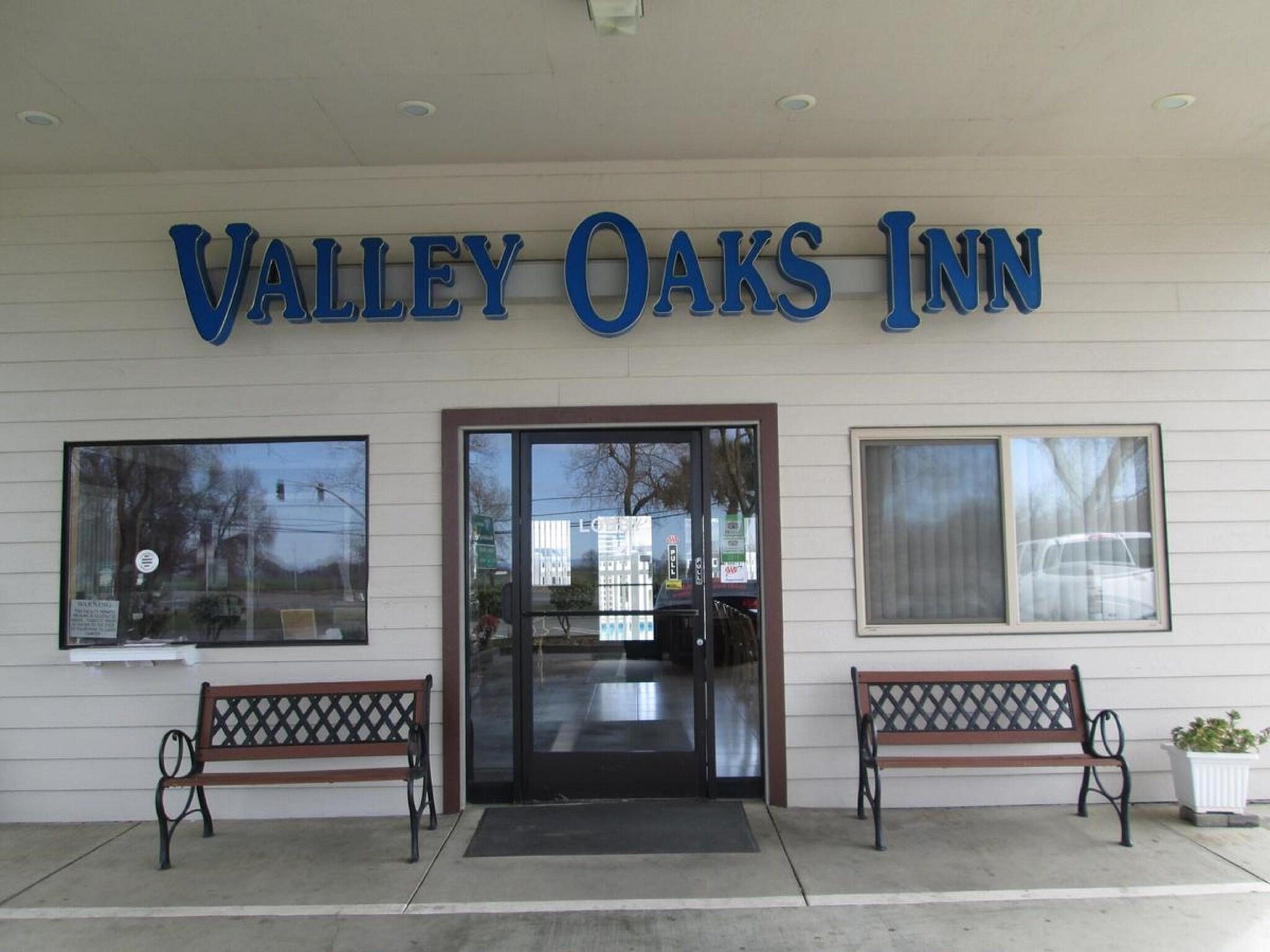 Valley Oaks Inn Woodland 19/25