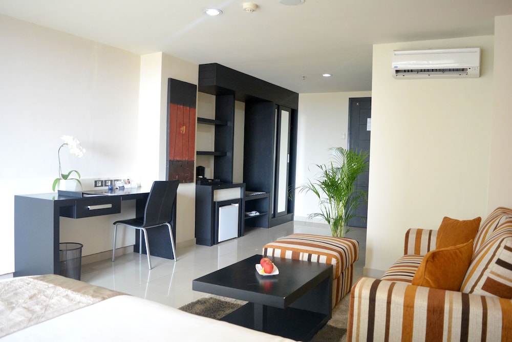 Aston Denpasar Hotel & Convention Center 64/72