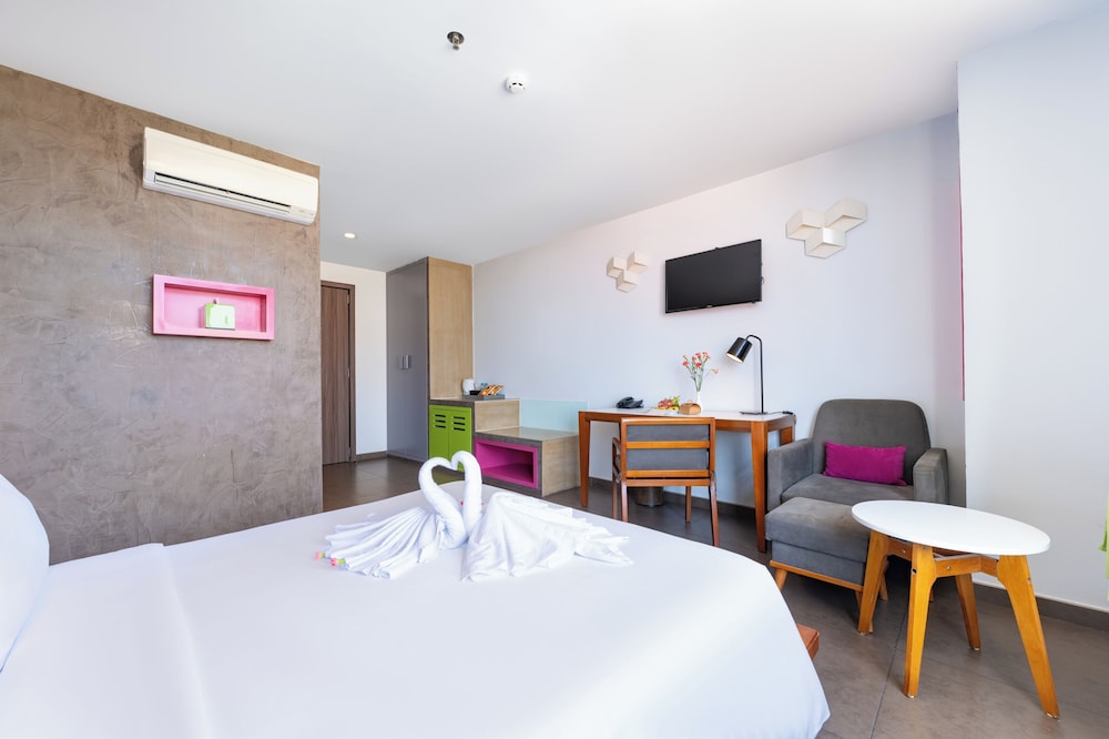 غرفة سوبيريور بسرير مزدوج بإطلالة على المدينة، G8 Center Hotel Saigon 10/10